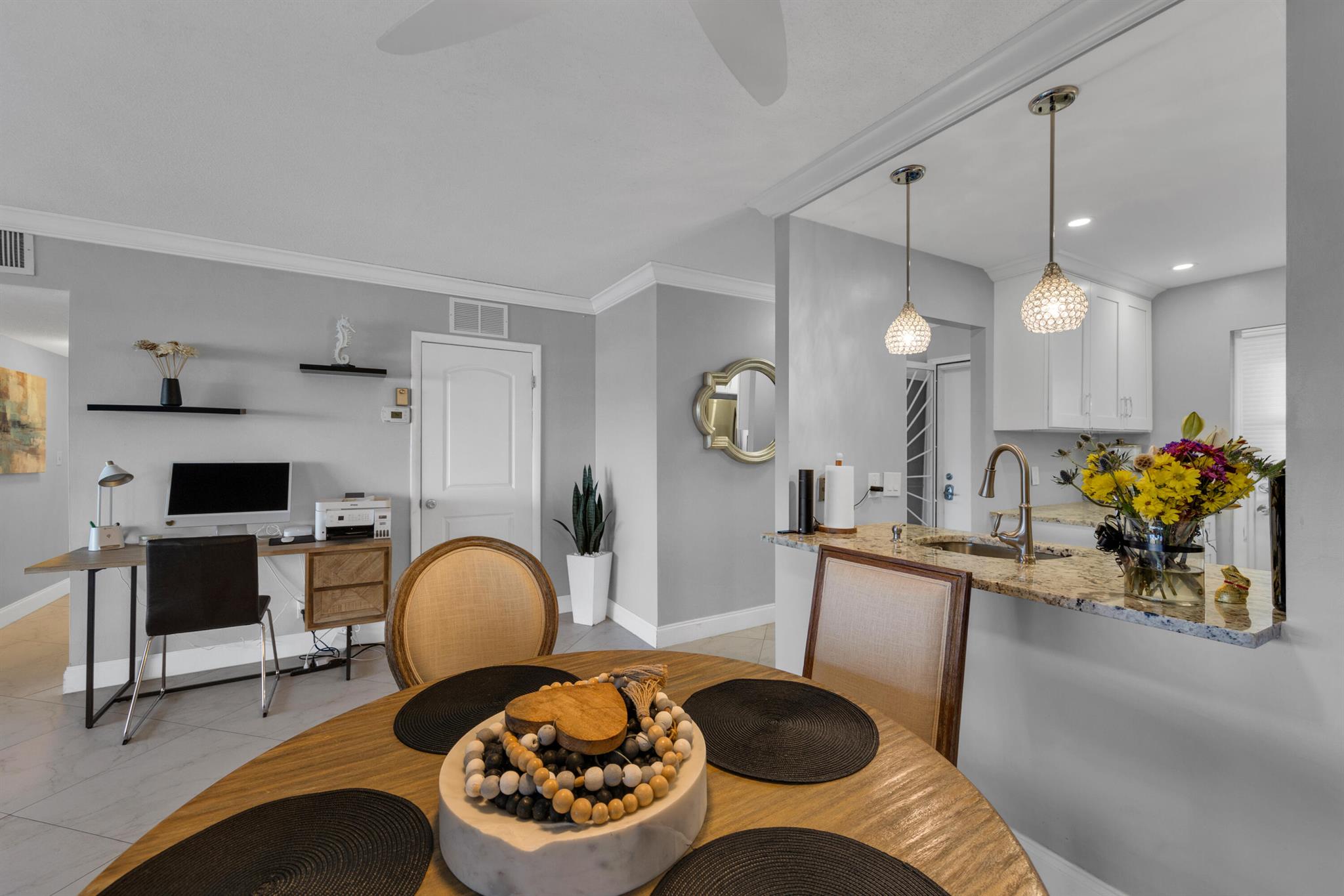 390 N Federal Hwy #204,Deerfield Beach, FL 33441