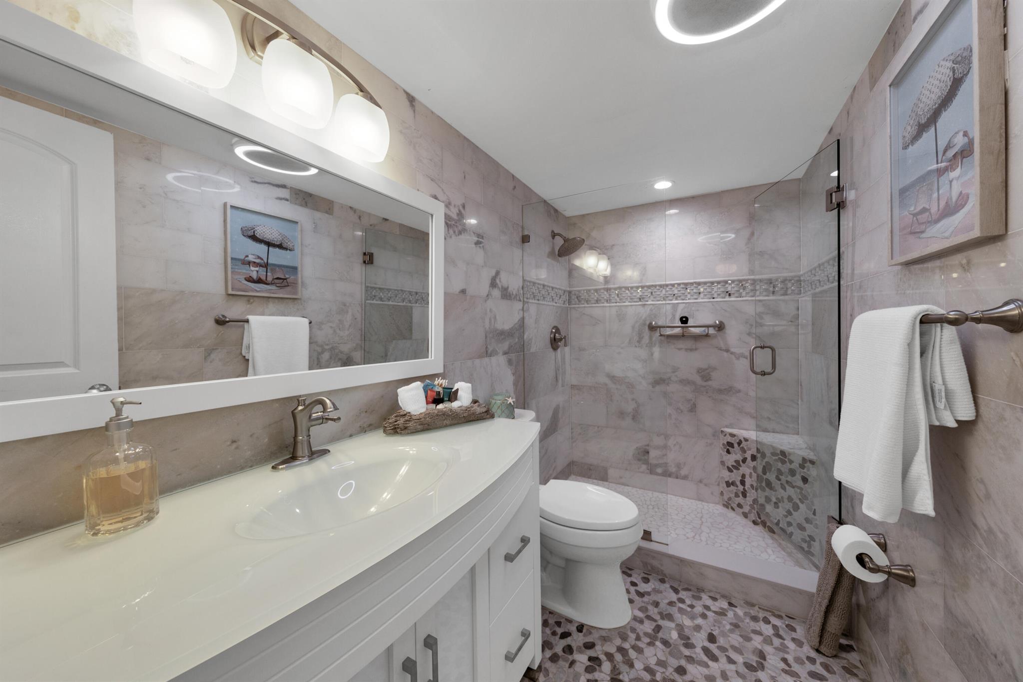 390 N Federal Hwy #204,Deerfield Beach, FL 33441