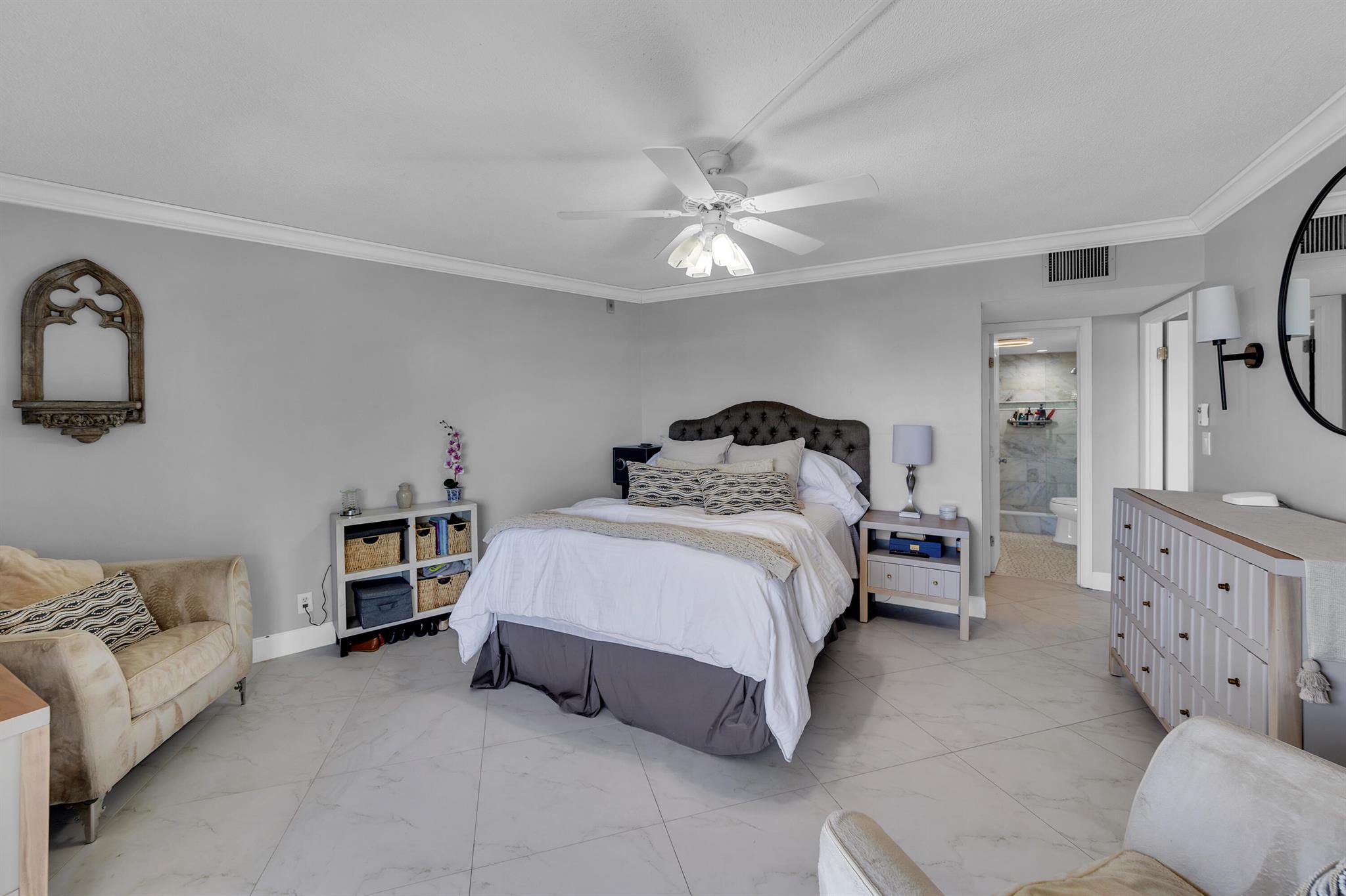 390 N Federal Hwy #204,Deerfield Beach, FL 33441