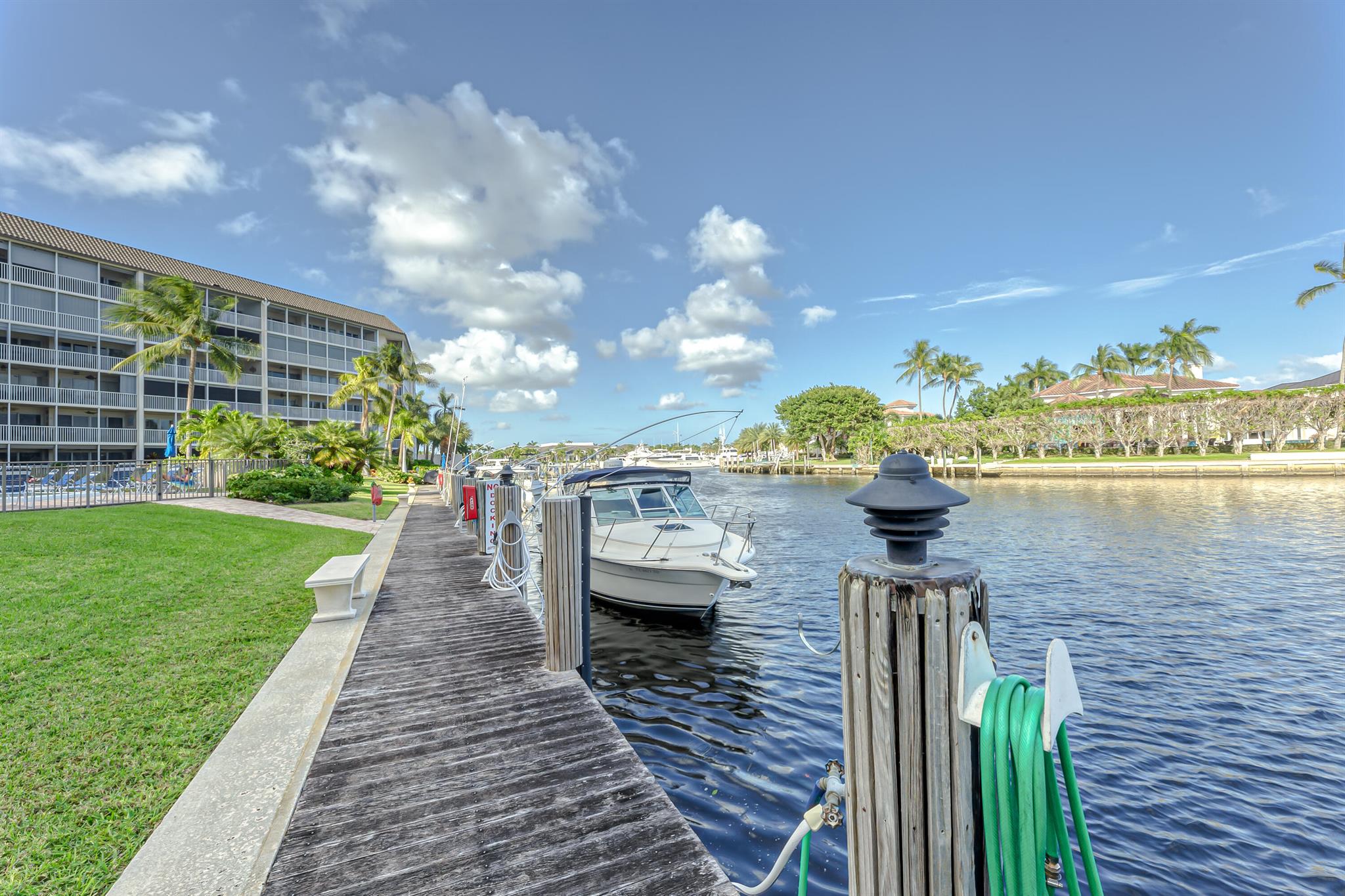 390 N Federal Hwy #204,Deerfield Beach, FL 33441