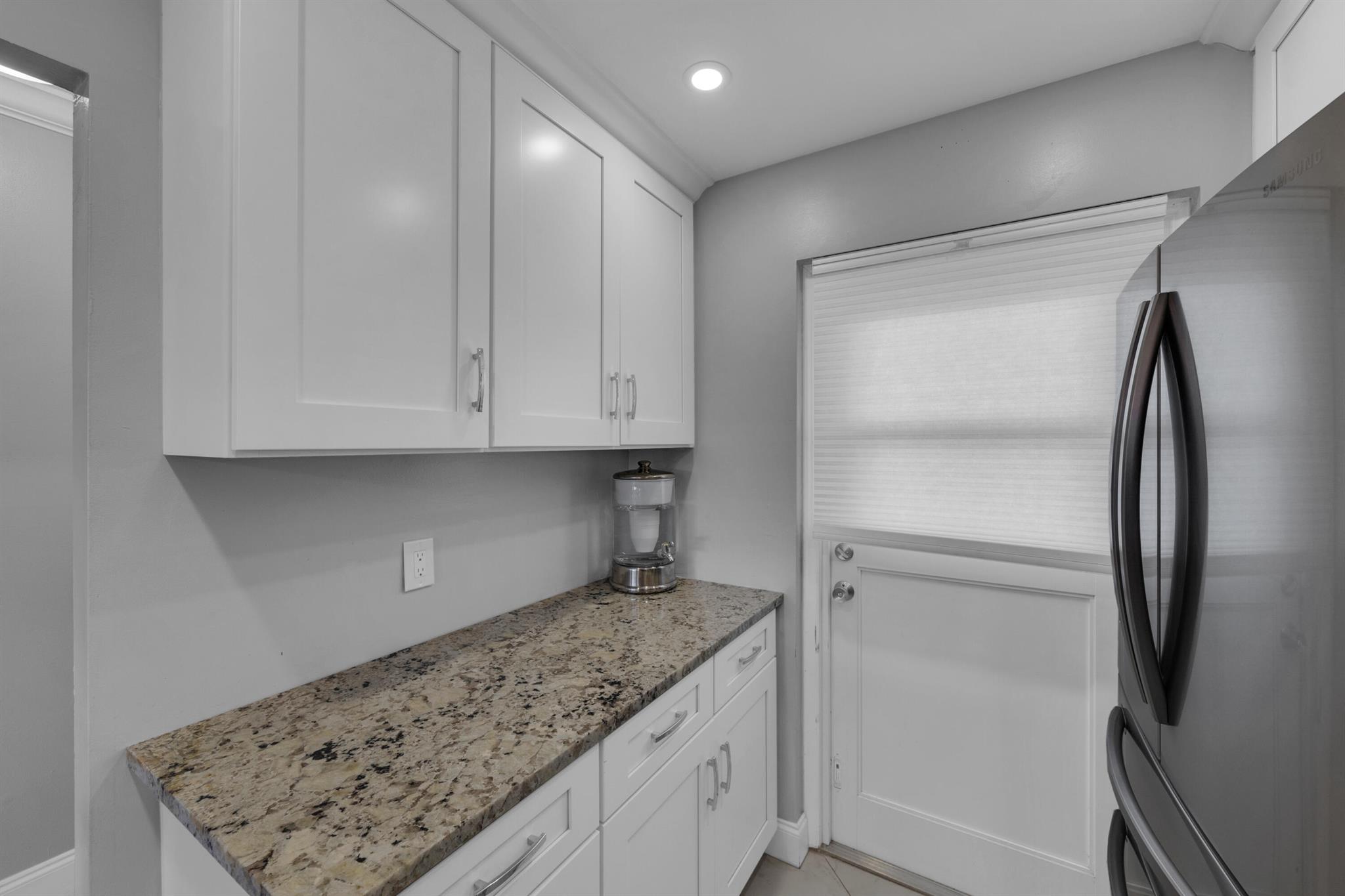 390 N Federal Hwy #204,Deerfield Beach, FL 33441