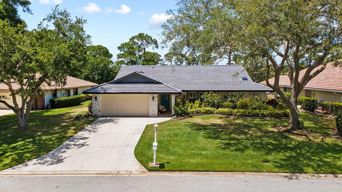 1345 SW Cedar Cv