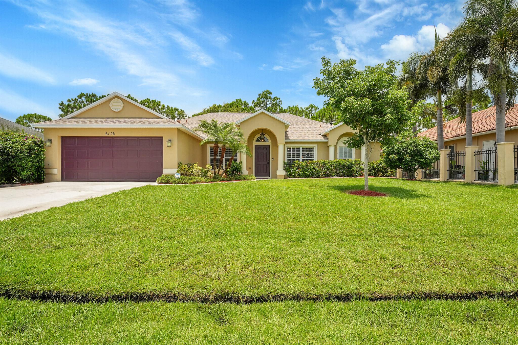 6116 NW Densaw Ter