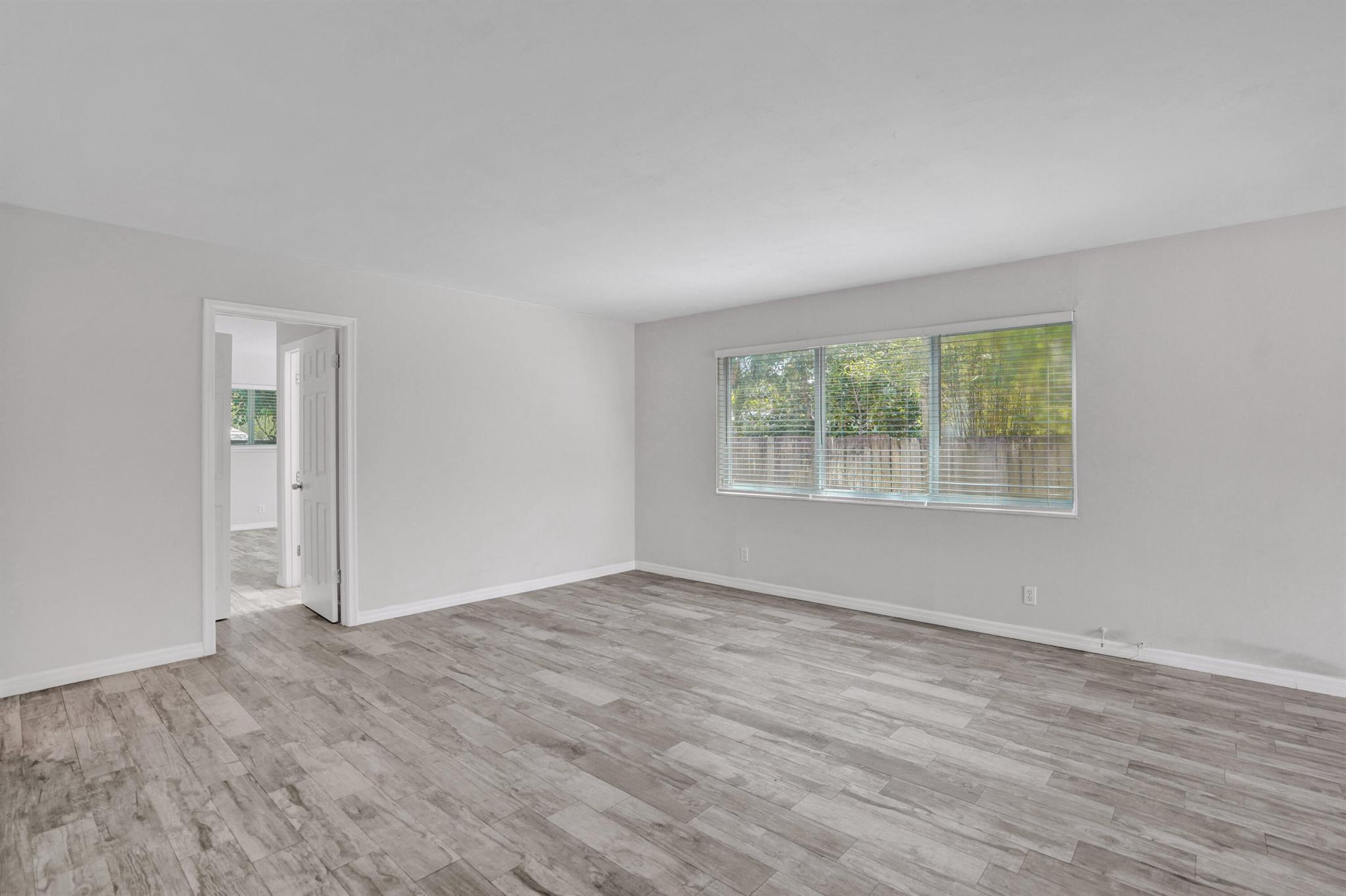 115 SW 1st Ave #1