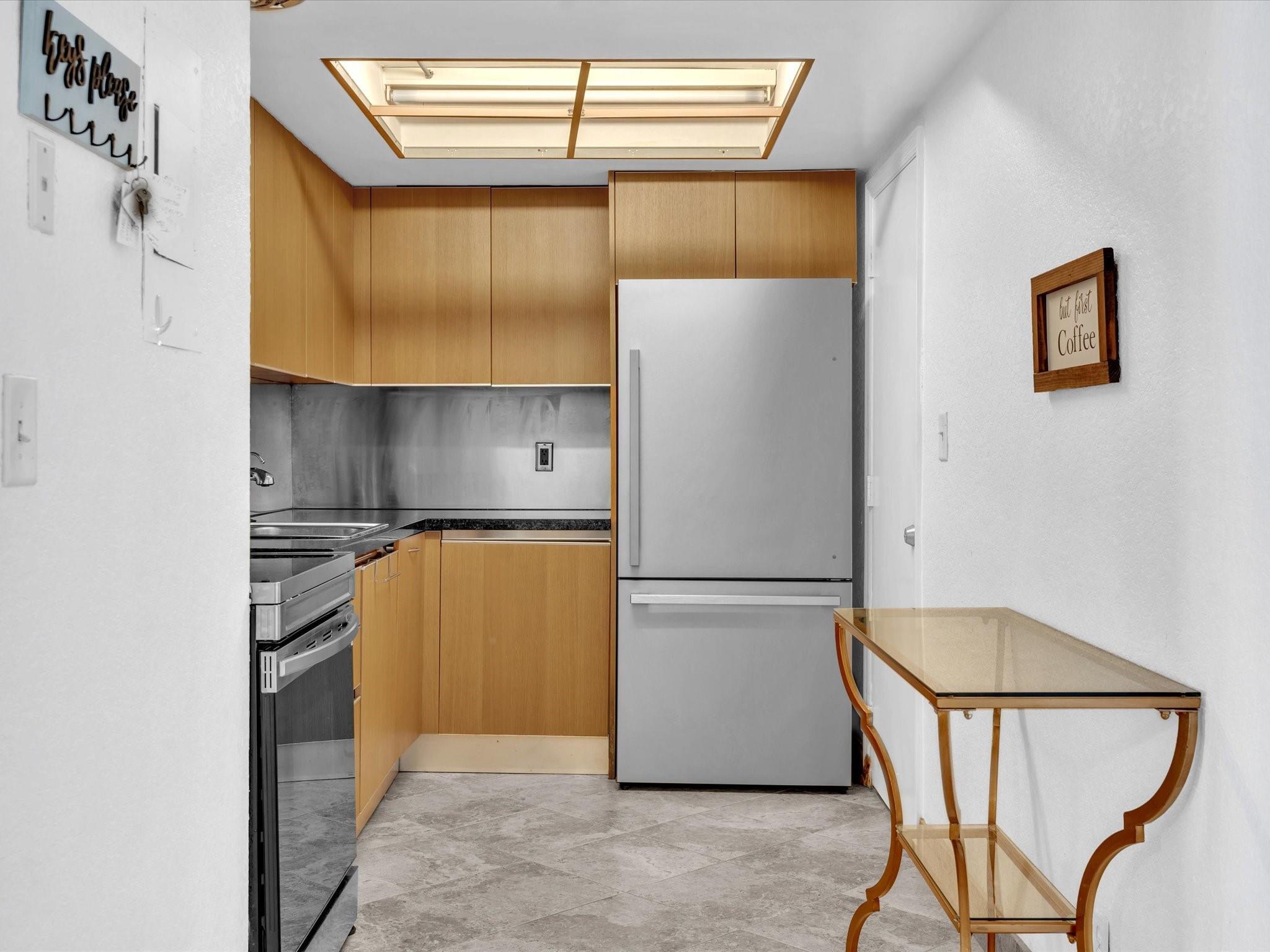 1700 SE 15th #304 Fort Lauderdale, FL 33316