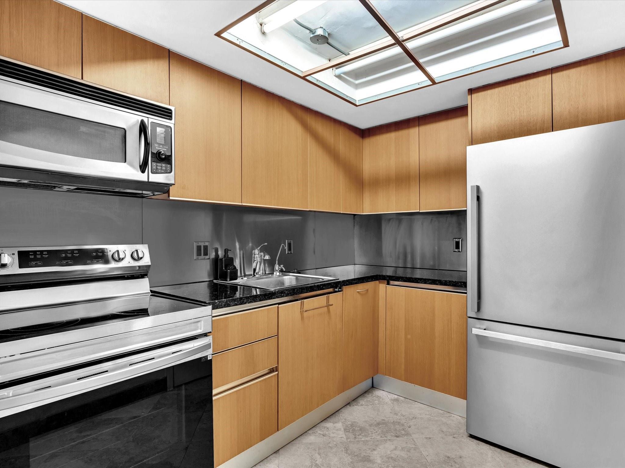 1700 SE 15th #304 Fort Lauderdale, FL 33316