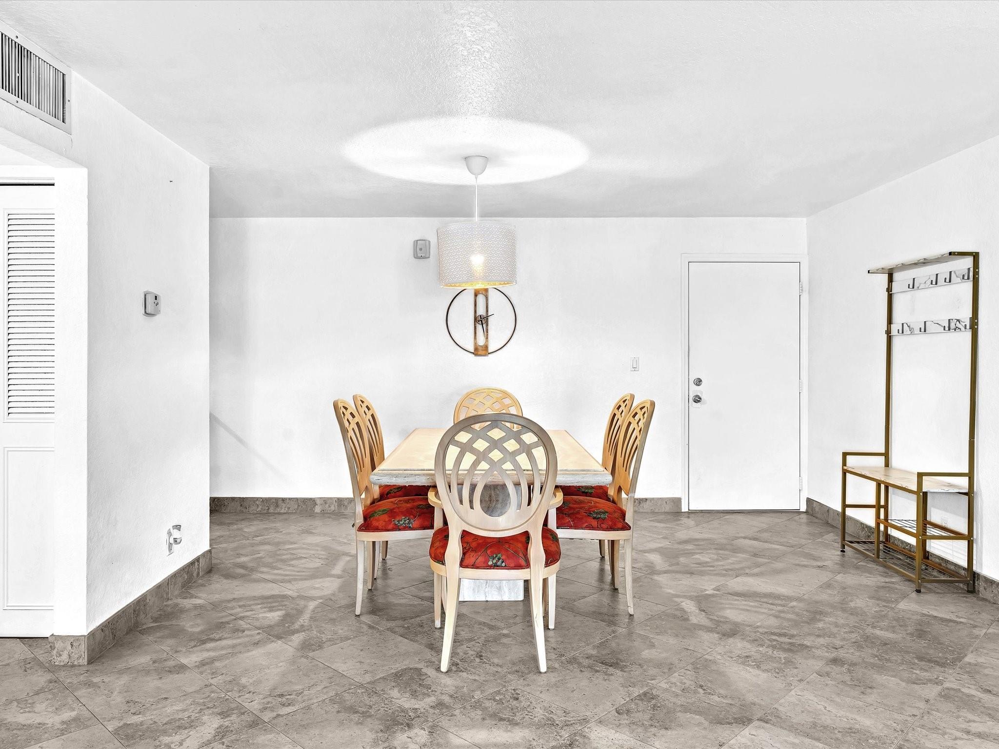 1700 SE 15th #304 Fort Lauderdale, FL 33316