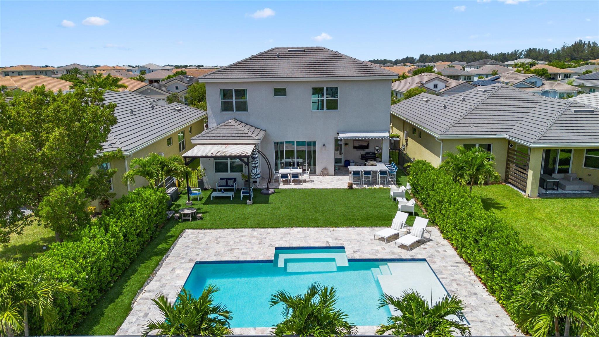 15715 Goldfinch Cir
