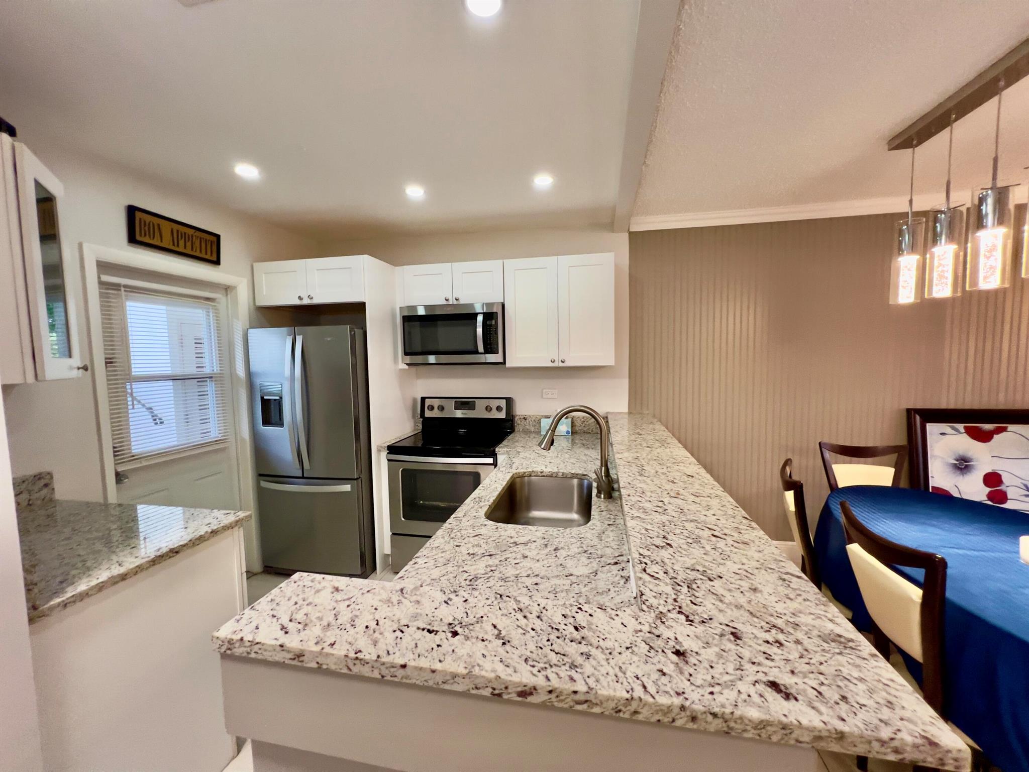 3500 NW 48th Ave #402
