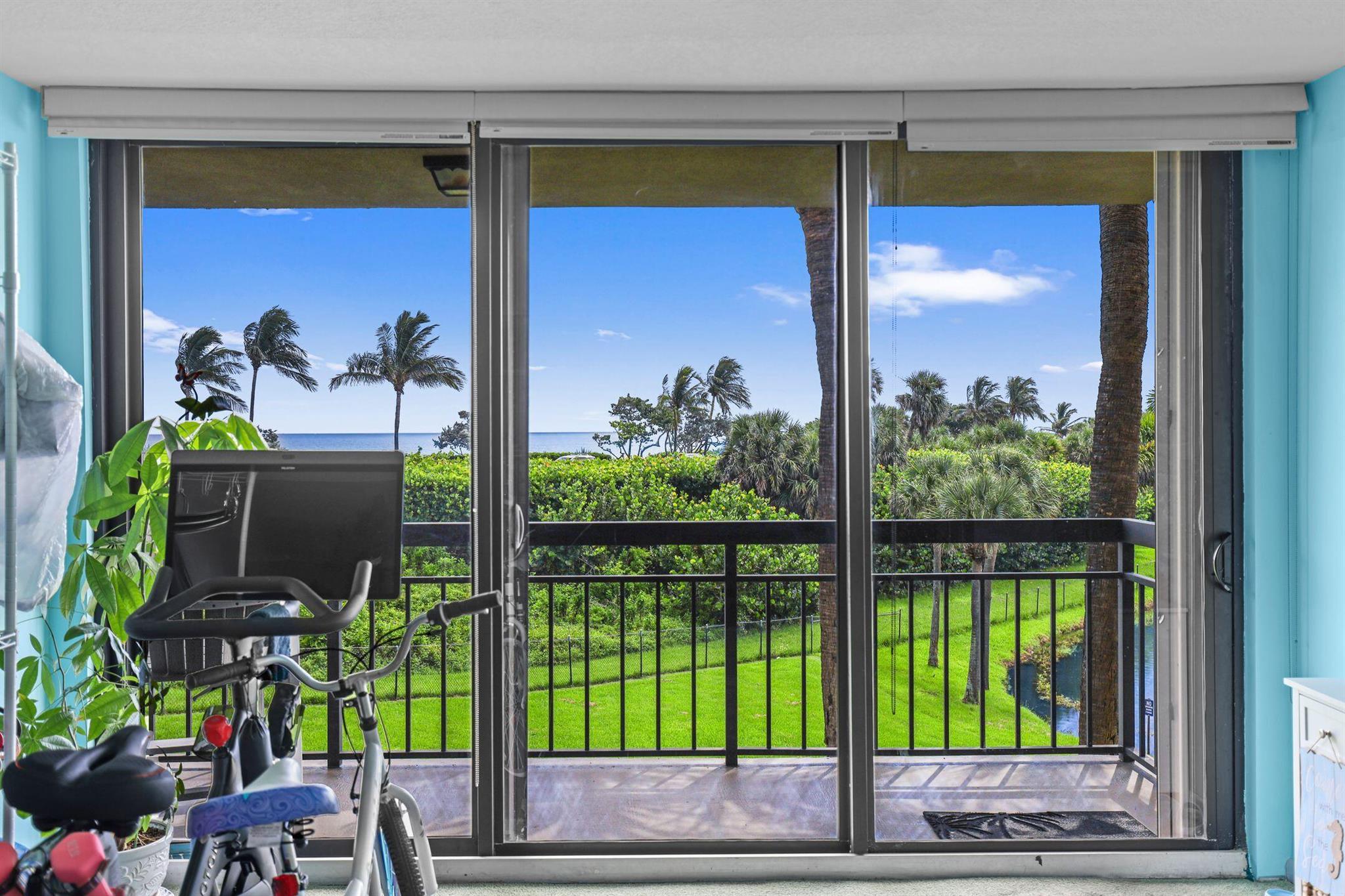 101 S Seas Dr #202 Jupiter, FL 33477