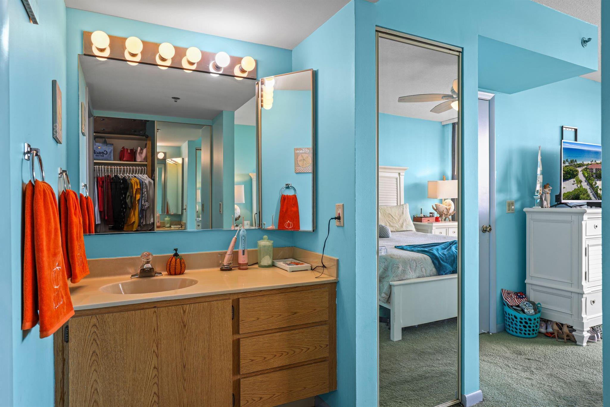 101 S Seas Dr #202 Jupiter, FL 33477