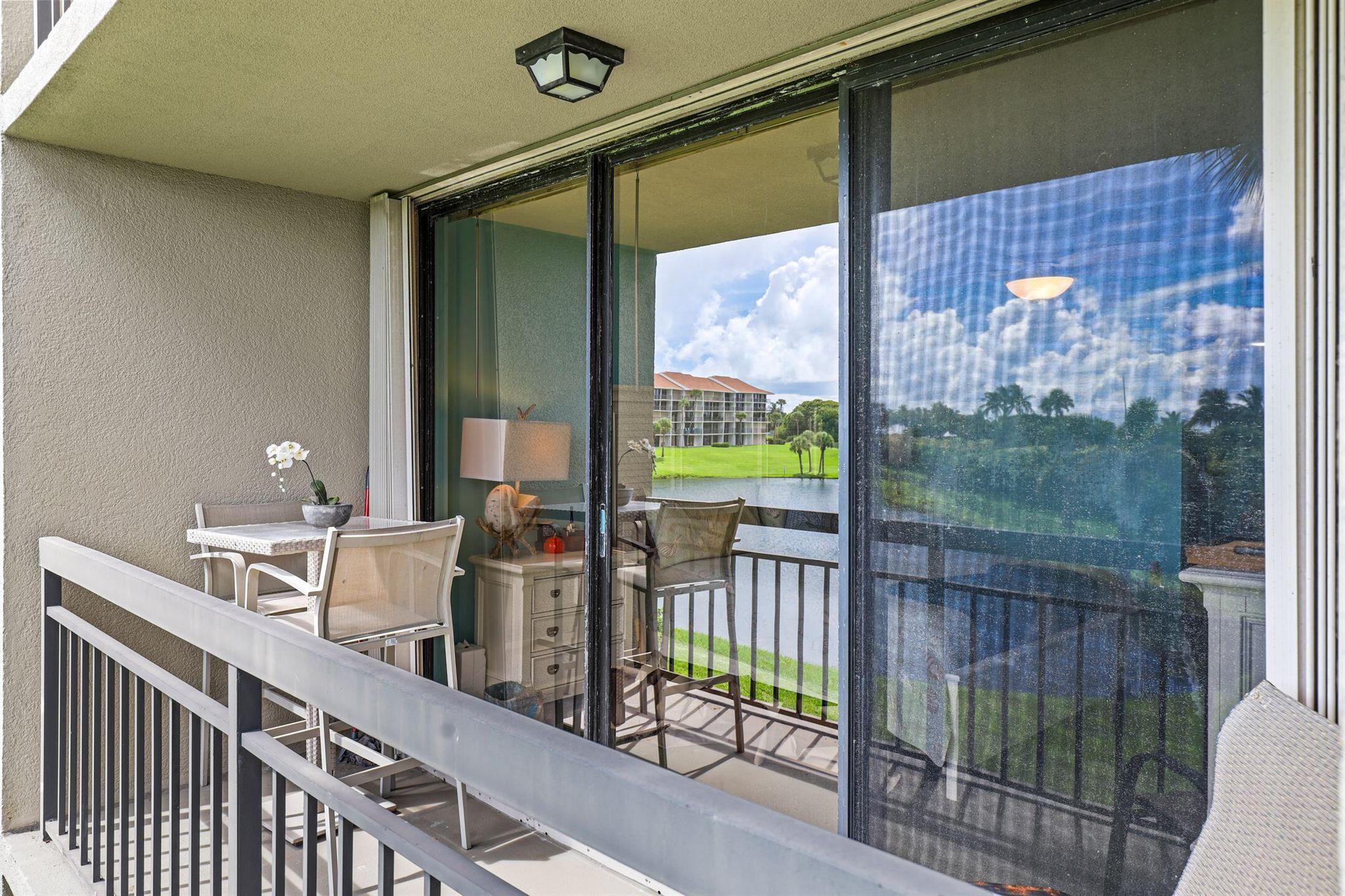 101 S Seas Dr #202 Jupiter, FL 33477