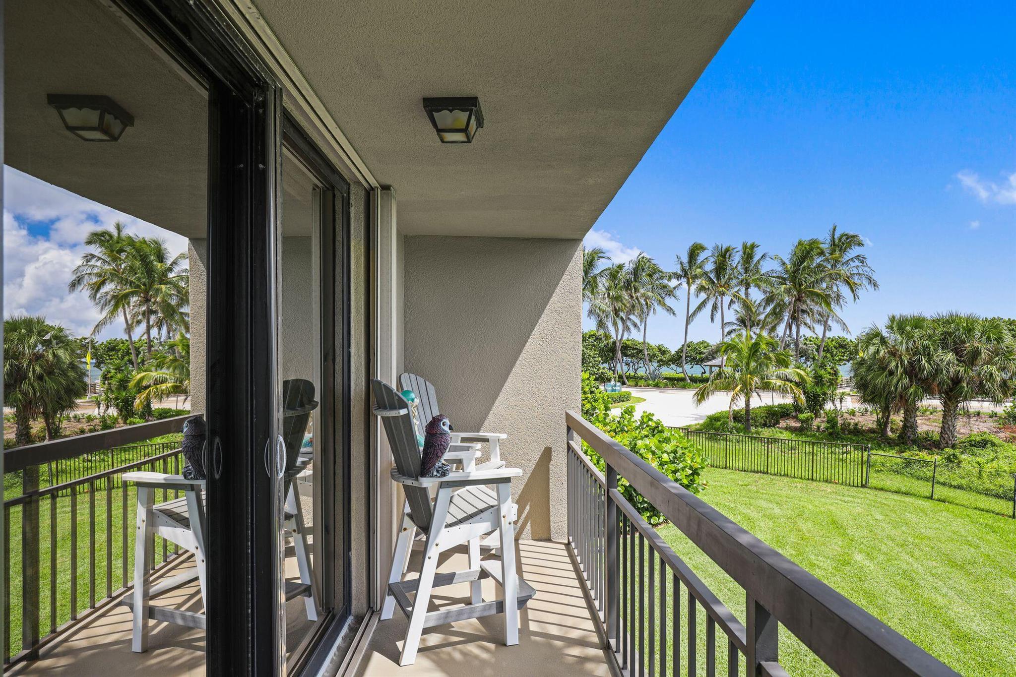 101 S Seas Dr #202 Jupiter, FL 33477