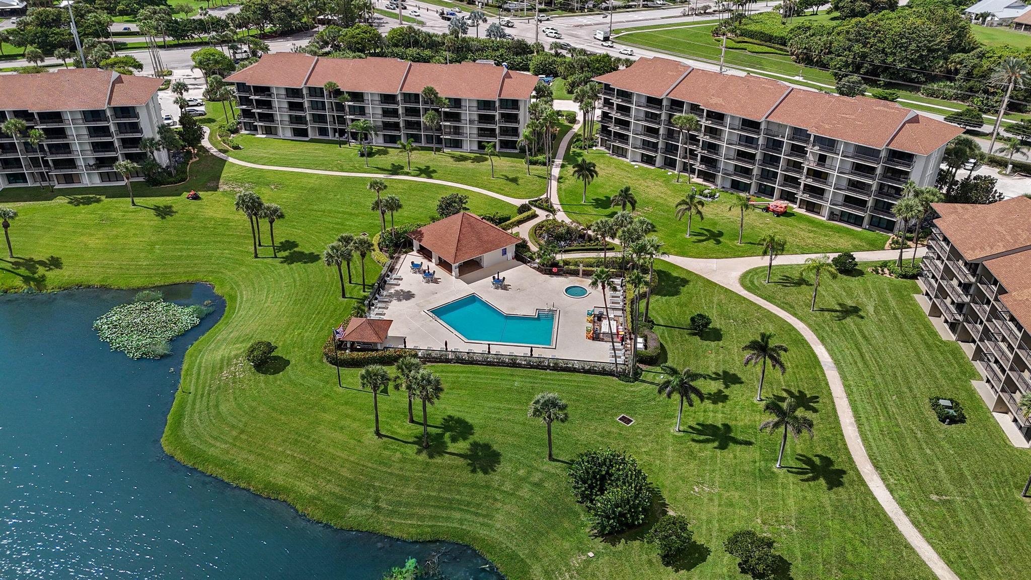 101 S Seas Dr #202 Jupiter, FL 33477