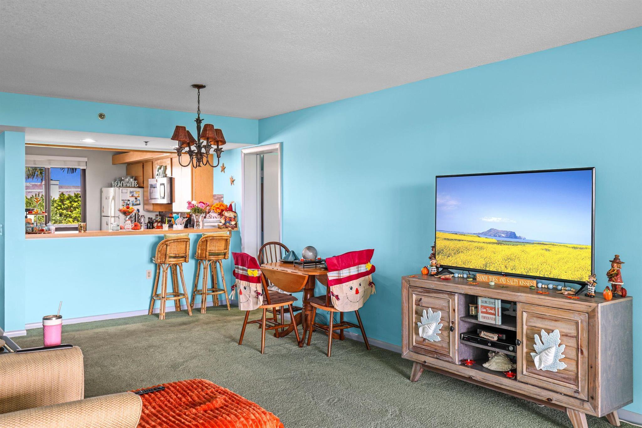 101 S Seas Dr #202 Jupiter, FL 33477