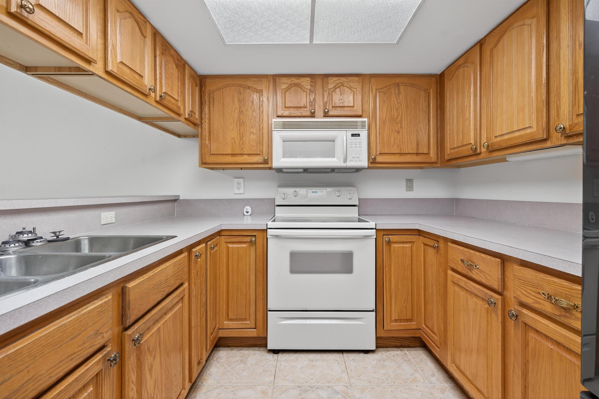 17145 Bay St Jupiter, FL 33477