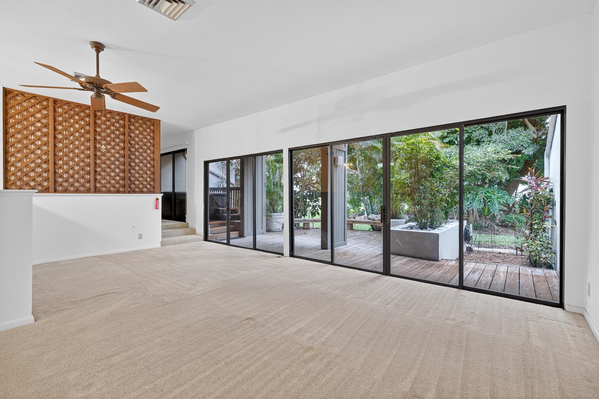 17145 Bay St Jupiter, FL 33477