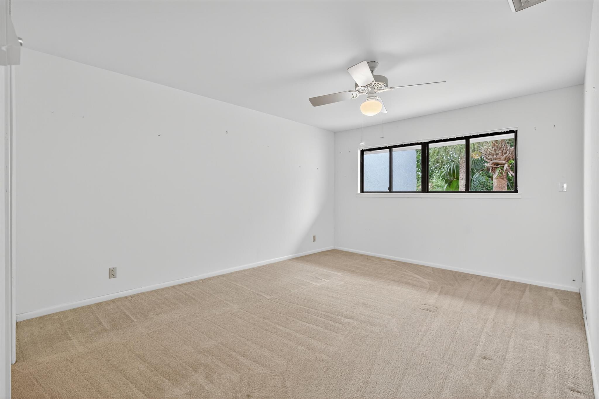 17145 Bay St Jupiter, FL 33477