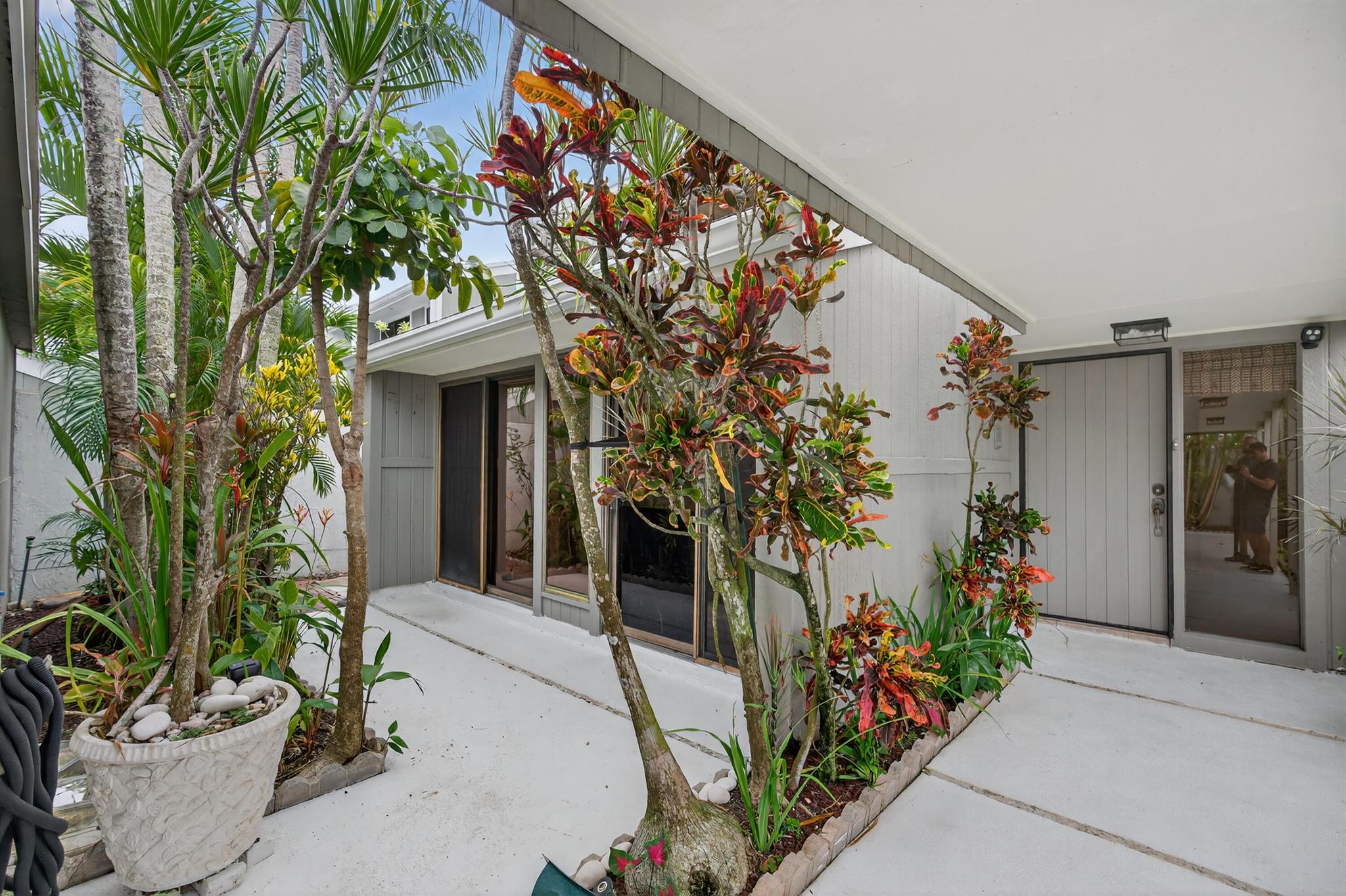 17145 Bay St Jupiter, FL 33477