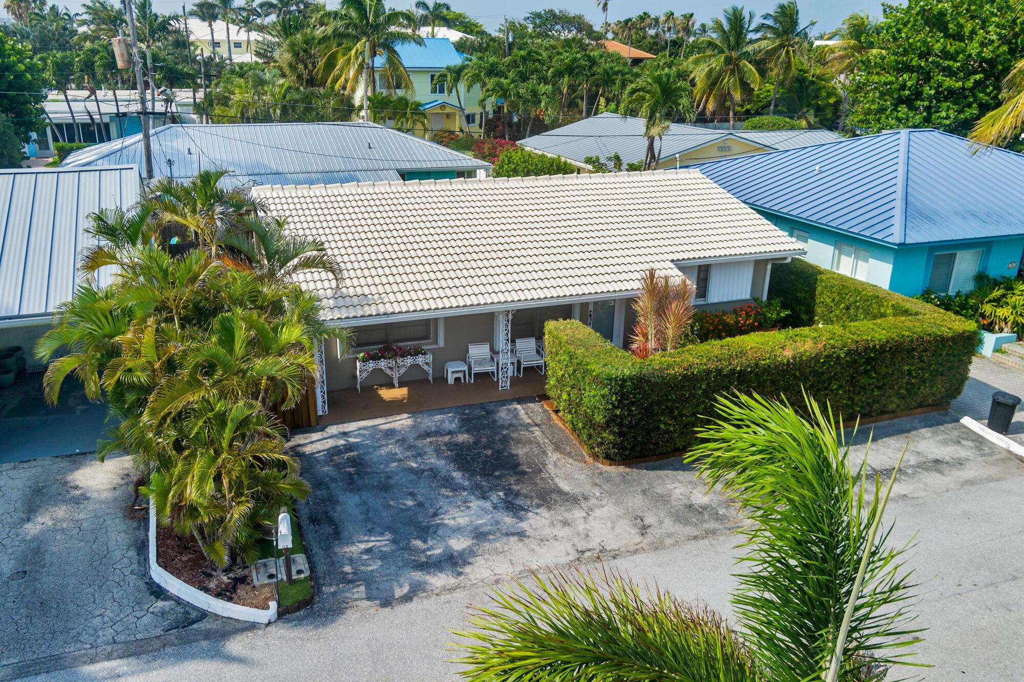 45 Douglas Dr
