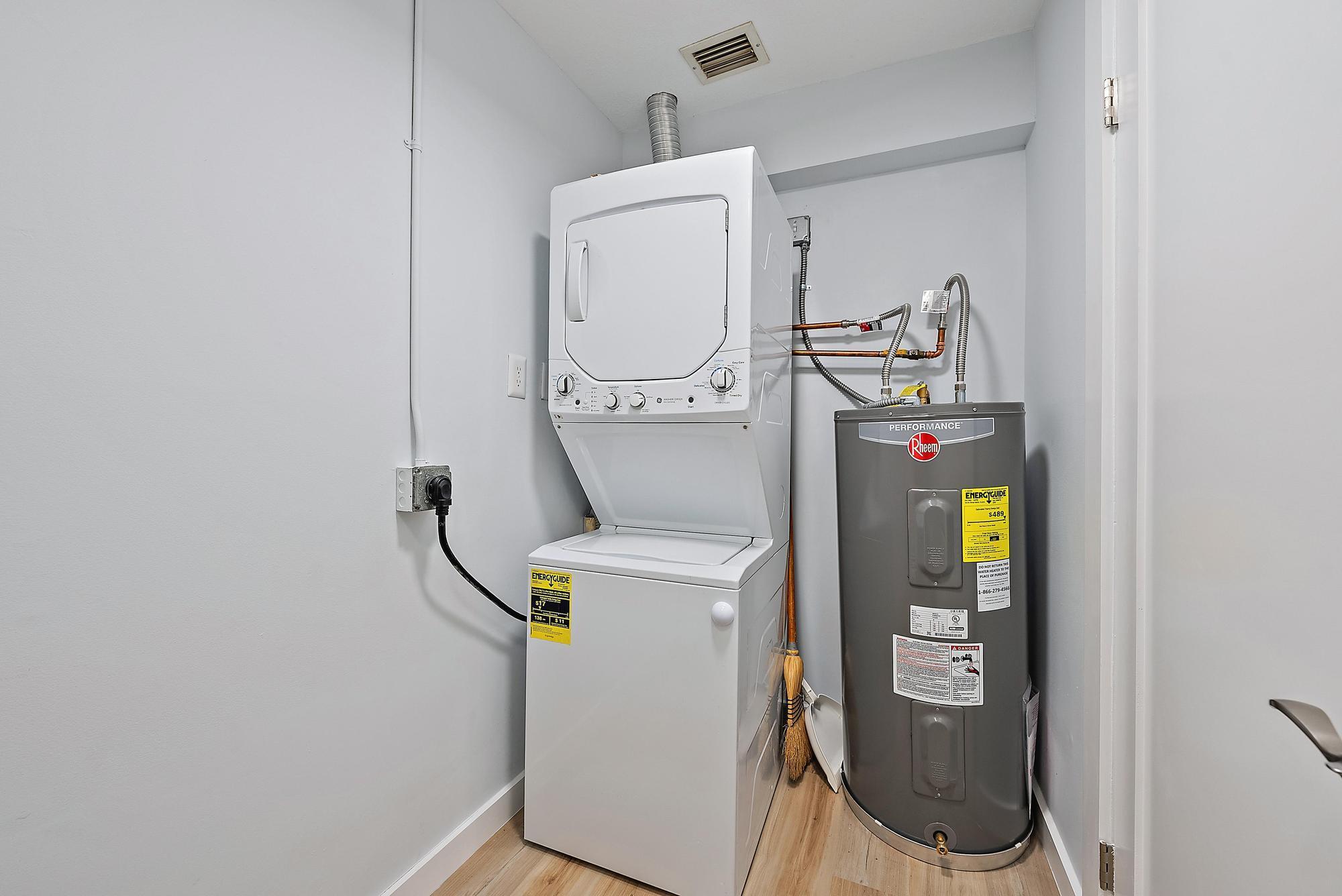 200 Anglers Cir Jupiter, FL 33458