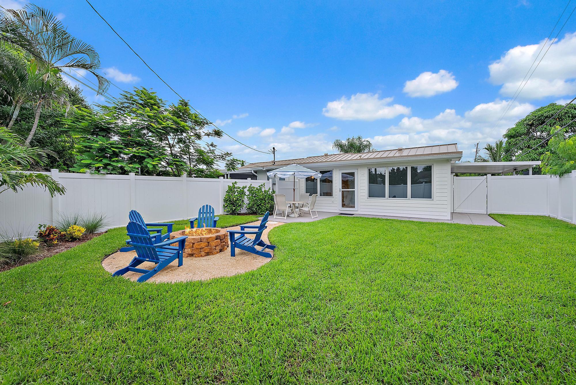 200 Anglers Cir Jupiter, FL 33458