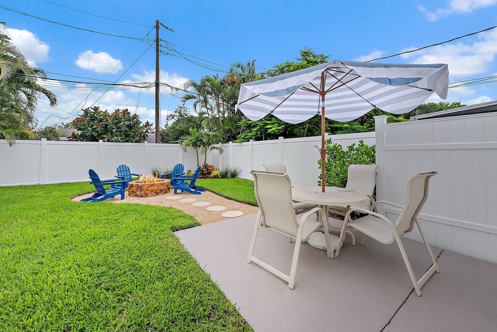 200 Anglers Cir Jupiter, FL 33458