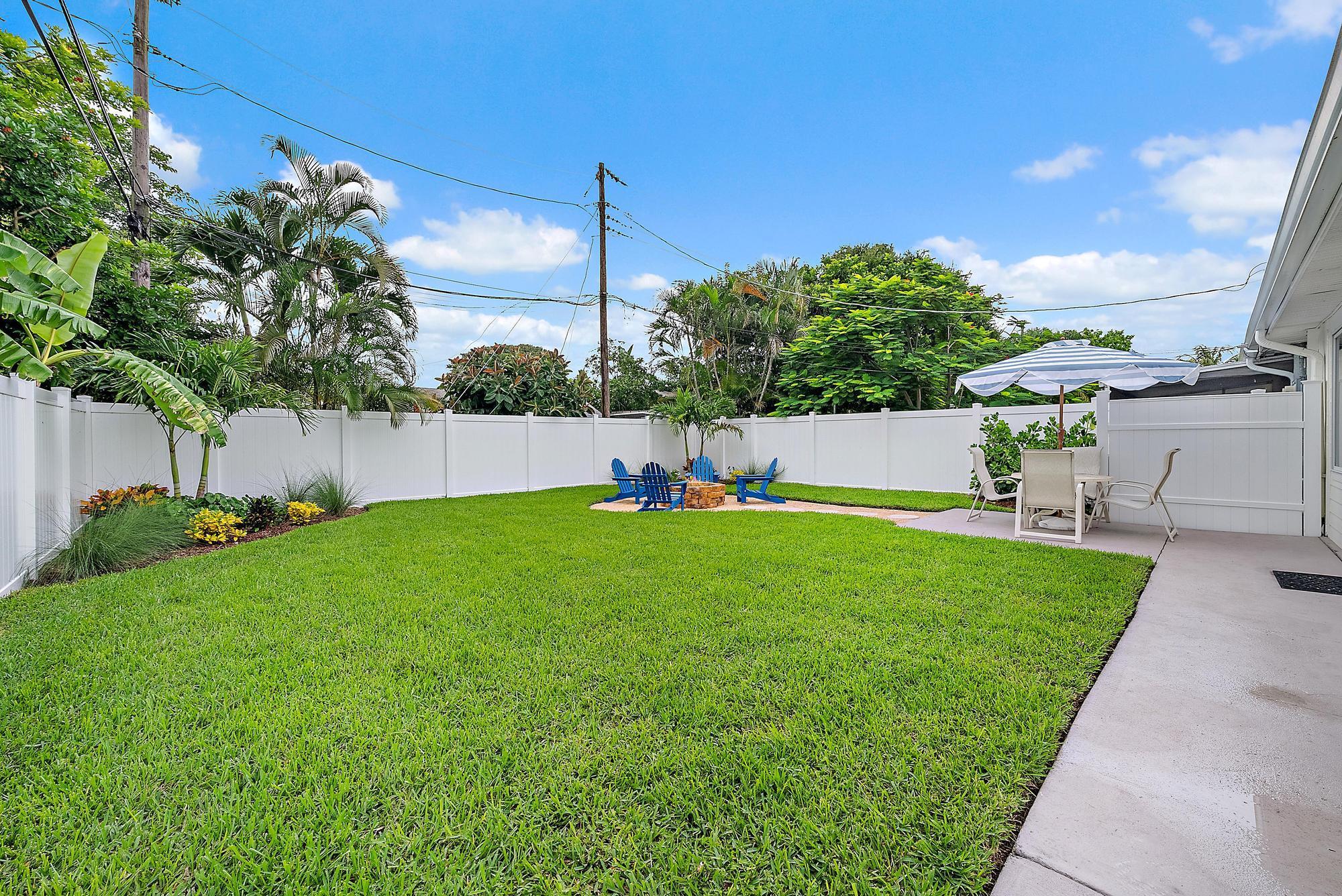 200 Anglers Cir Jupiter, FL 33458