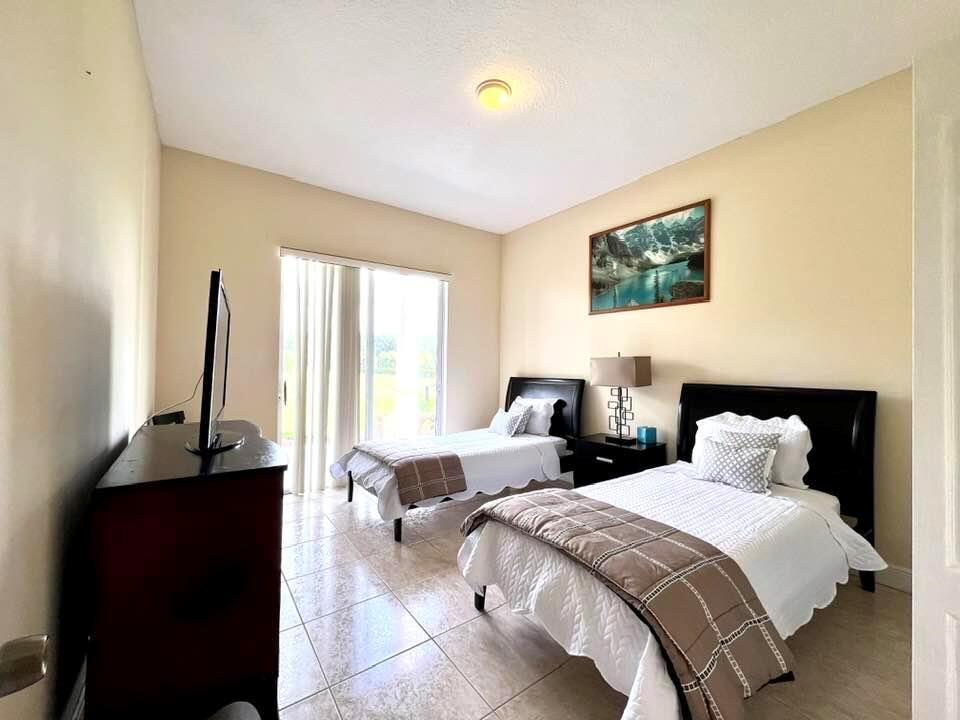 14983 Draft Horse Ln Wellington, FL 33414 14983 Draft Horse Ln Wellington, FL 33414
