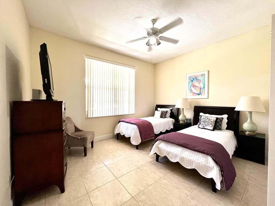14983 Draft Horse Ln Wellington, FL 33414 14983 Draft Horse Ln Wellington, FL 33414