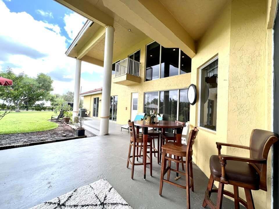 14983 Draft Horse Ln Wellington, FL 33414 14983 Draft Horse Ln Wellington, FL 33414