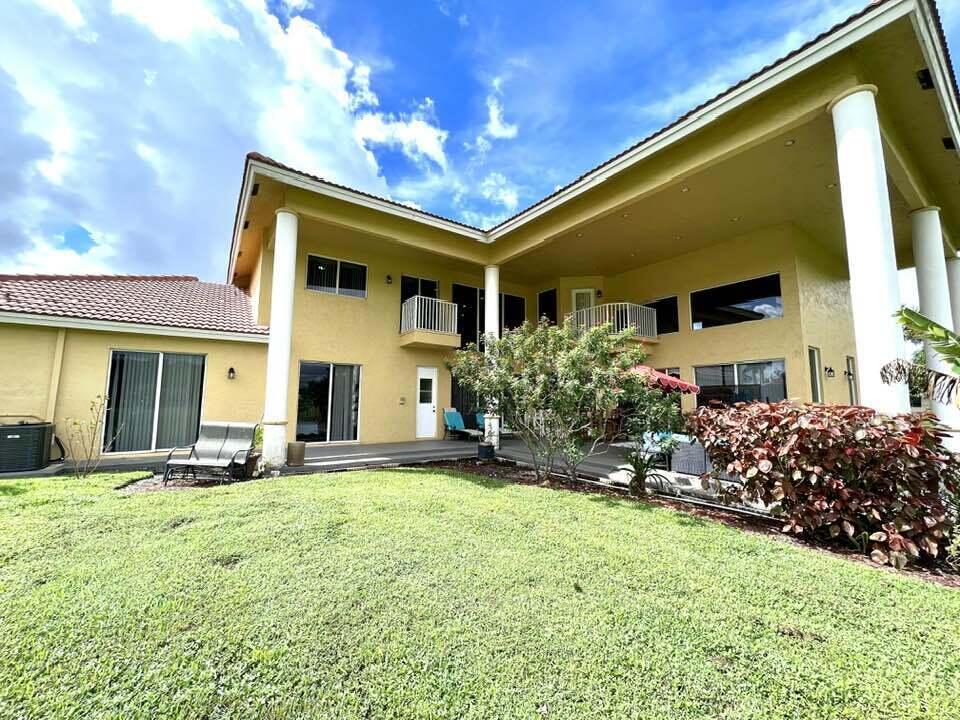 14983 Draft Horse Ln Wellington, FL 33414 14983 Draft Horse Ln Wellington, FL 33414