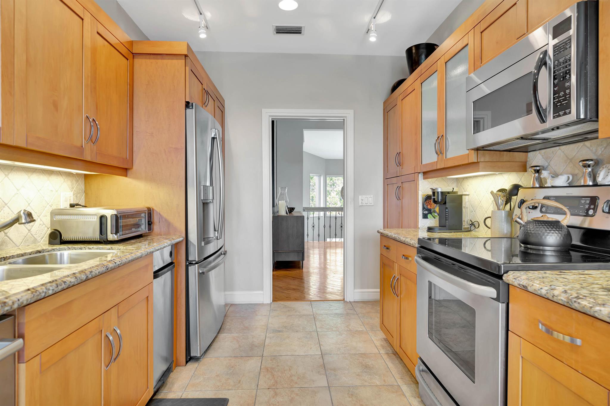 372 Spyglass Way Jupiter, FL 33477