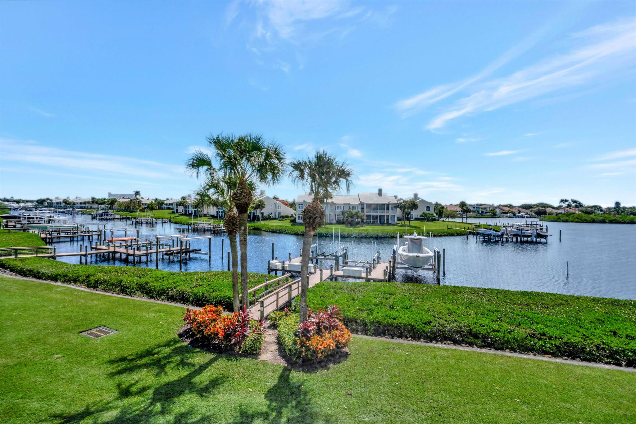 372 Spyglass Way Jupiter, FL 33477