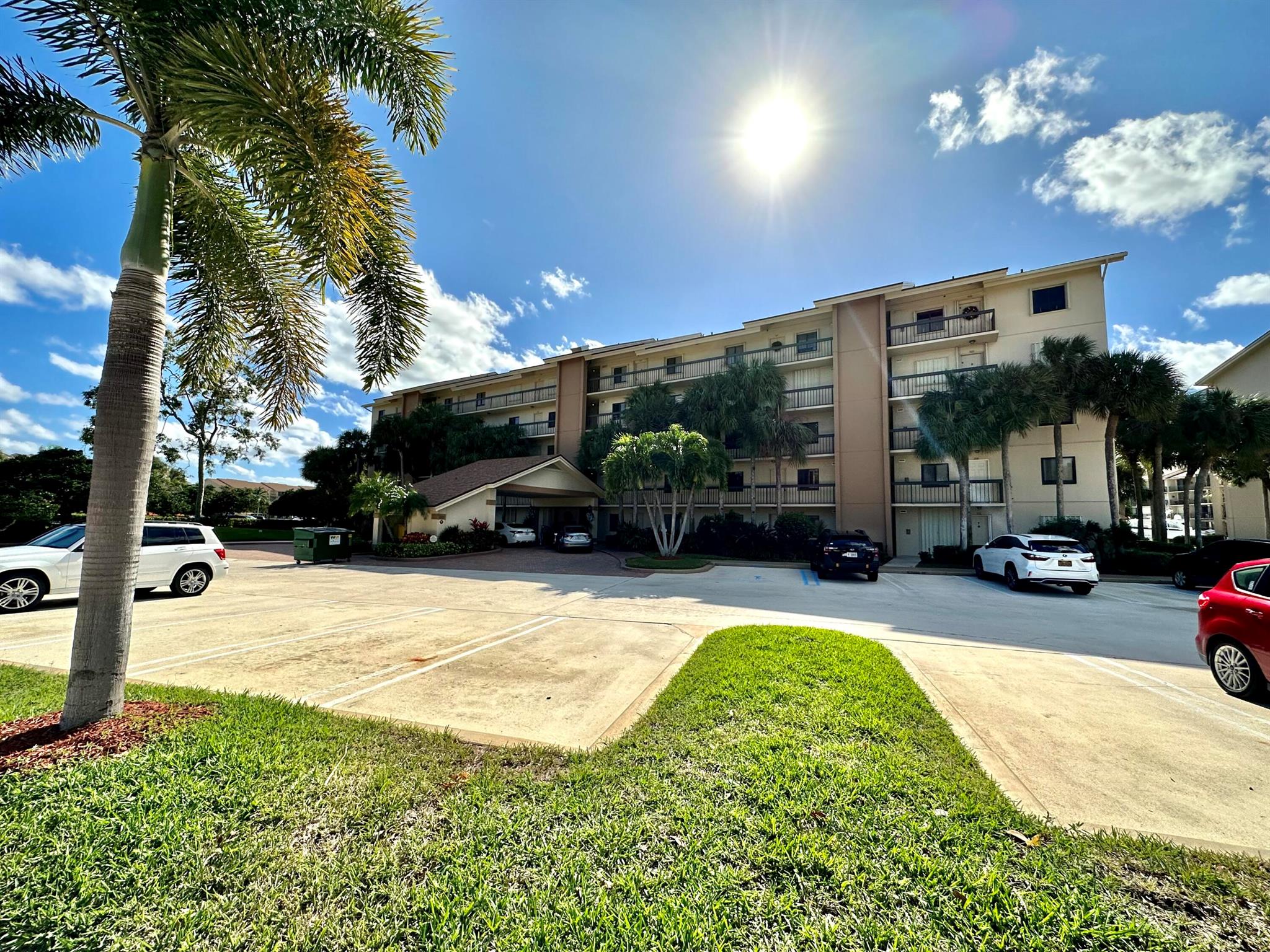1501 Marina Isle Way #205 Jupiter, FL 33477
