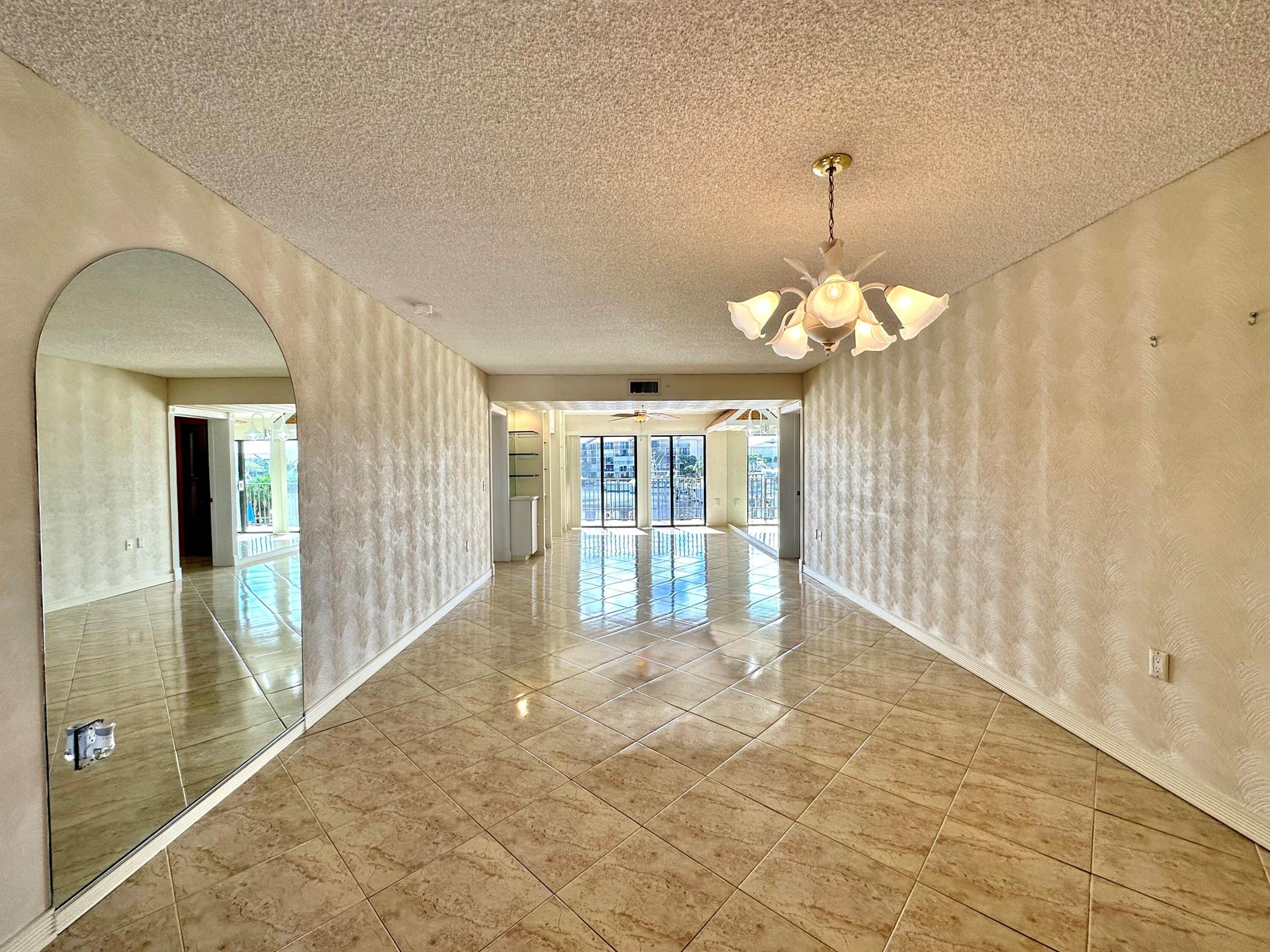 1501 Marina Isle Way #205 Jupiter, FL 33477