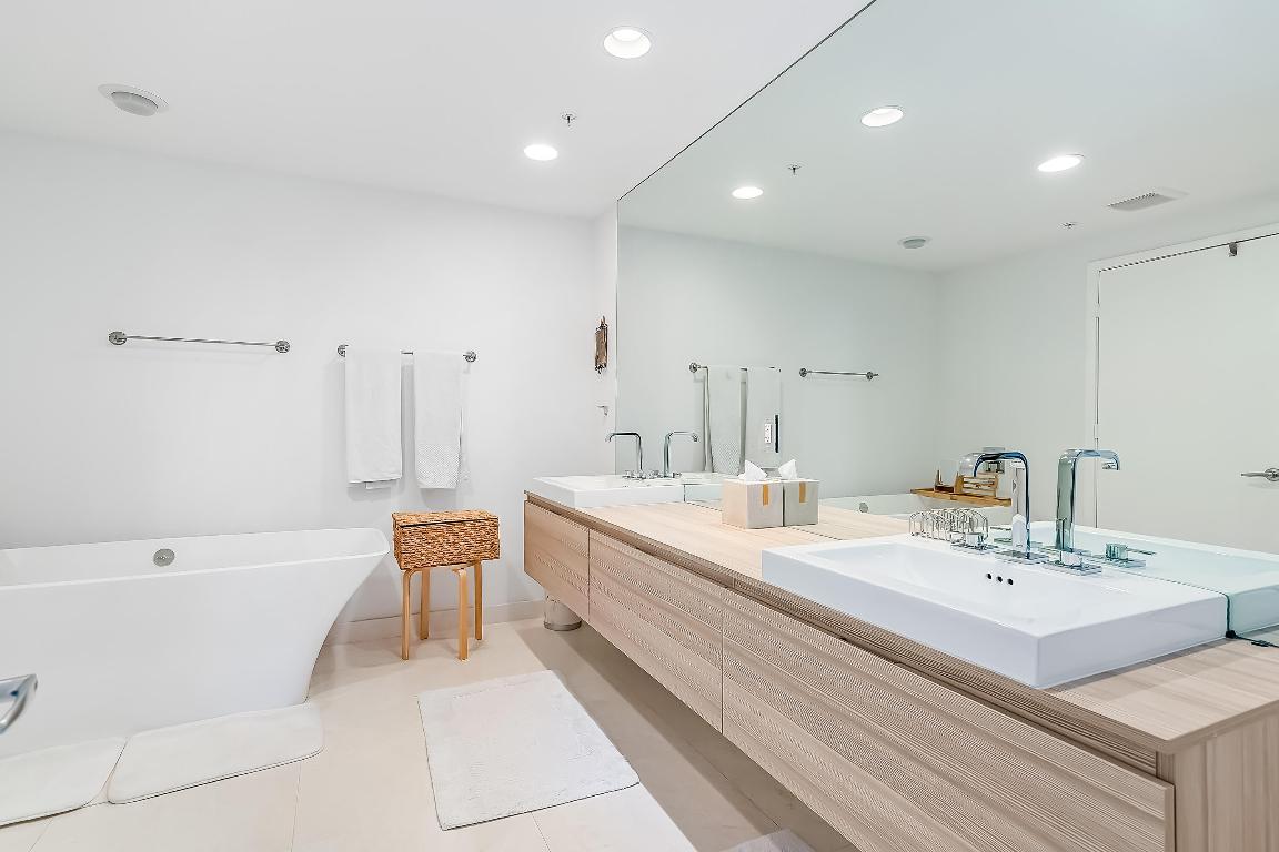 image Marina Palms Residences South Condo15