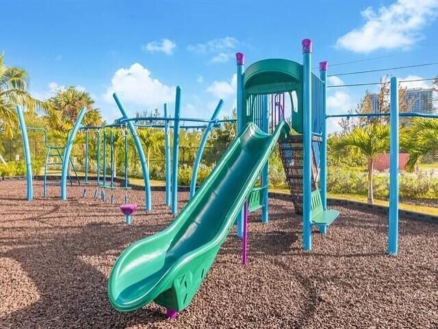 image Marina Palms Residences South Condo57