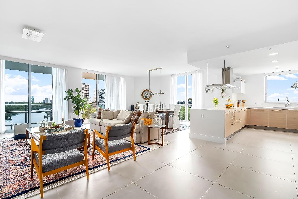 image Marina Palms Residences South Condo7