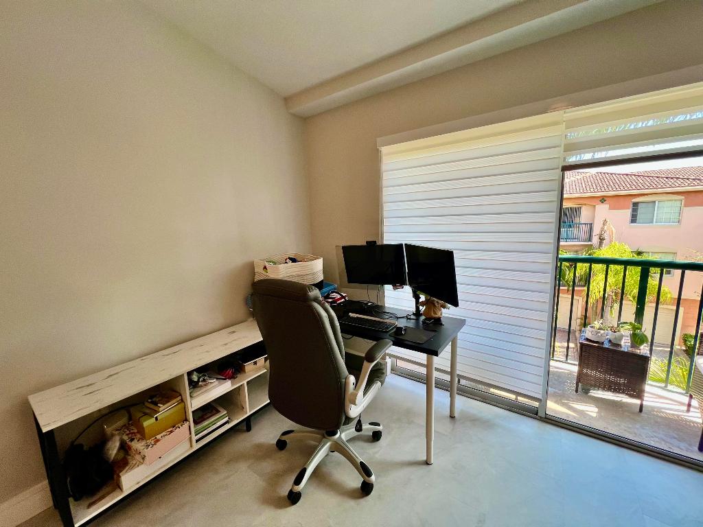 2033 SE 10th Ave #620 Fort Lauderdale, FL 33316