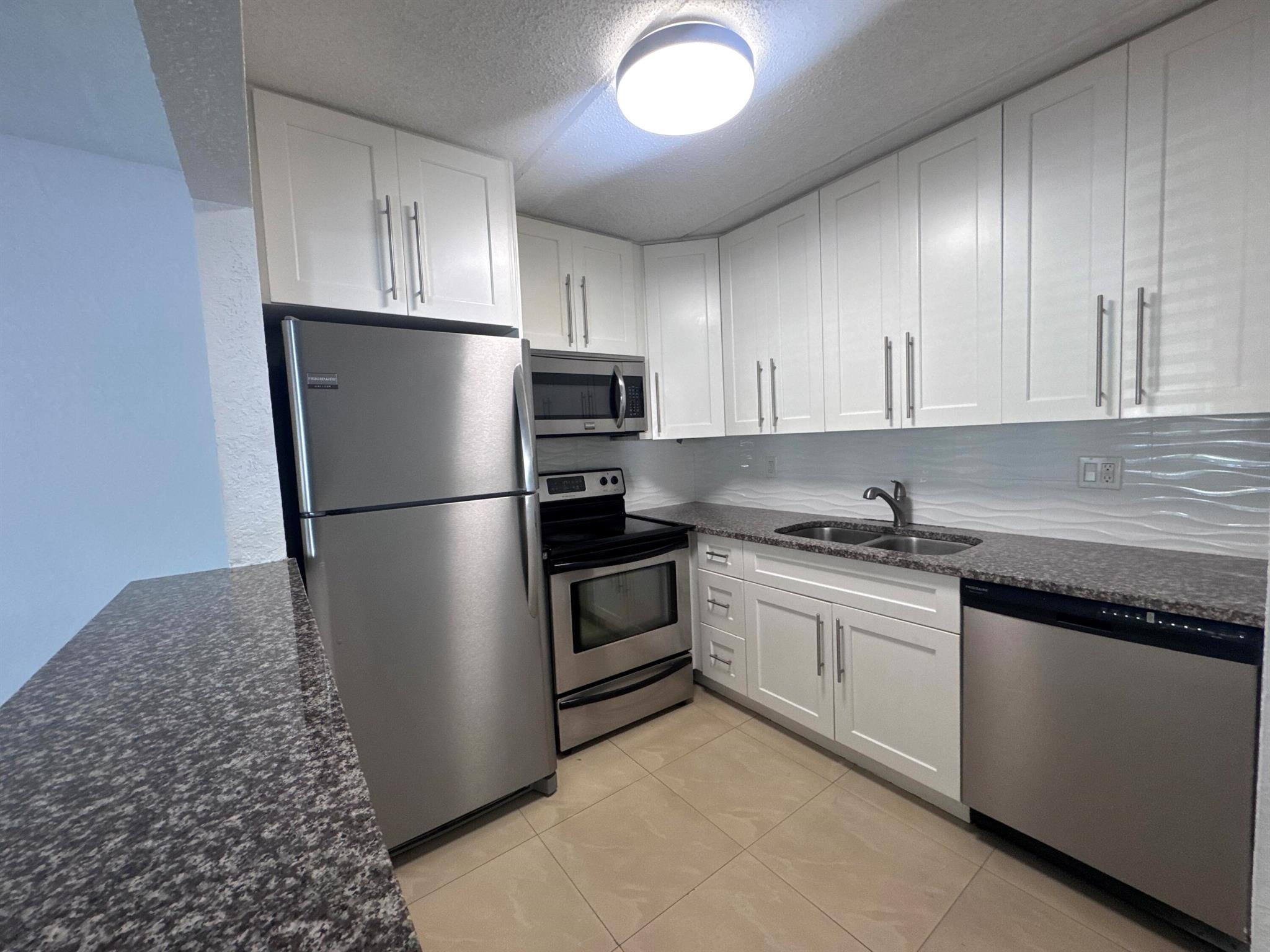 2100 Springdale Blvd #112y