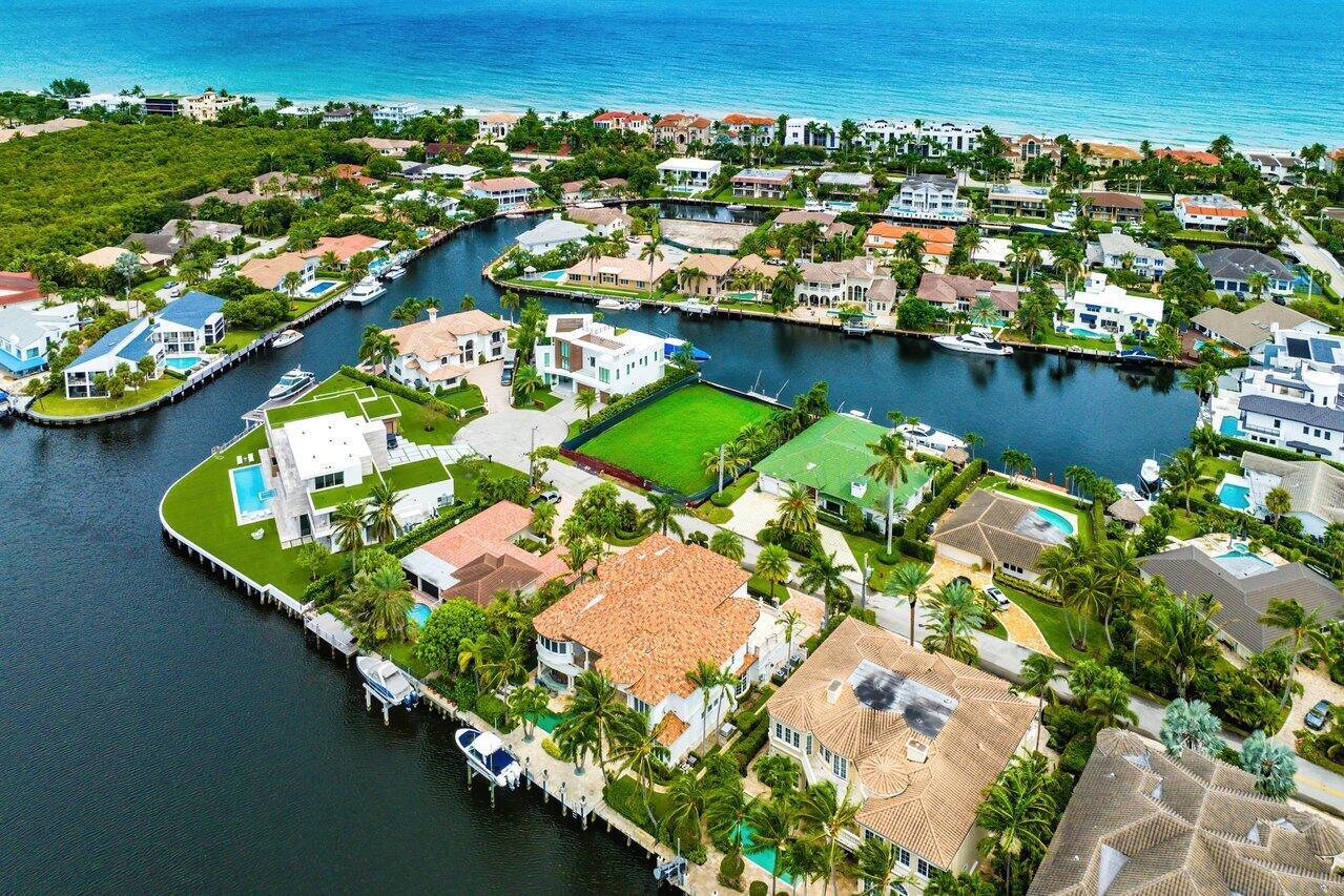 4211 Intracoastal Dr Highland Beach, FL 33487