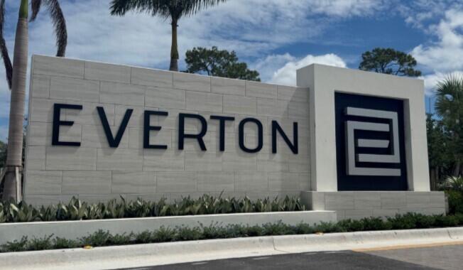 4328 Efendi Dr #Latitude 40-32 Lantana, FL 33462