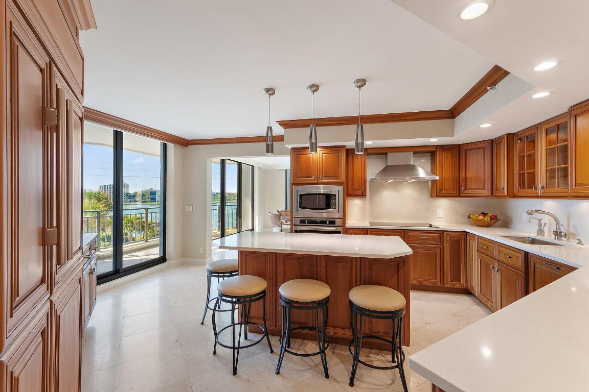 19850 Beach #3d Jupiter, FL 33469