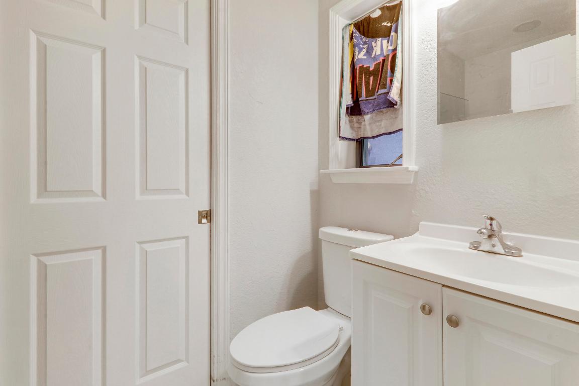 935 Orange Lake Park, FL 33403