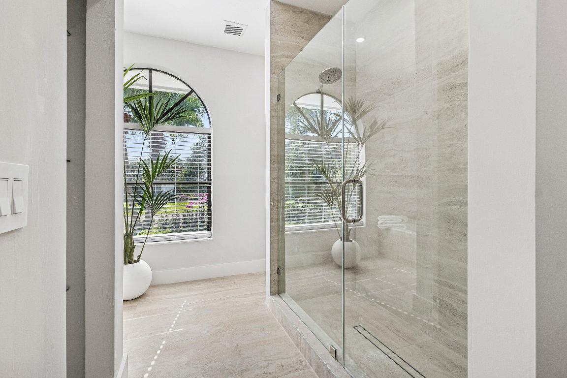 48 Harbour Ocean Ridge, FL 33435