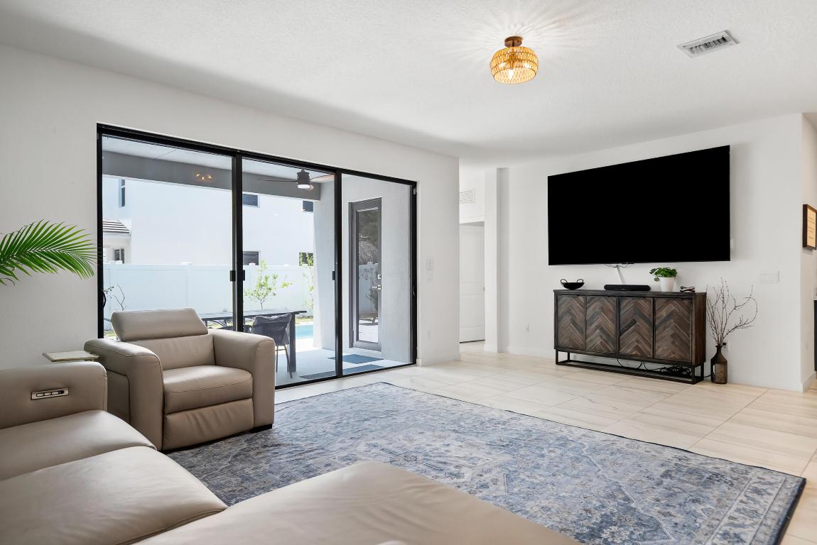 7102 Rockwood Jupiter, FL 33458