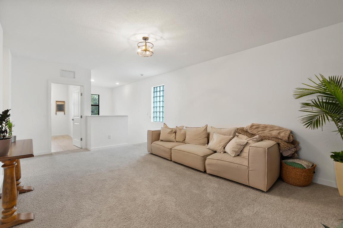 7102 Rockwood Jupiter, FL 33458