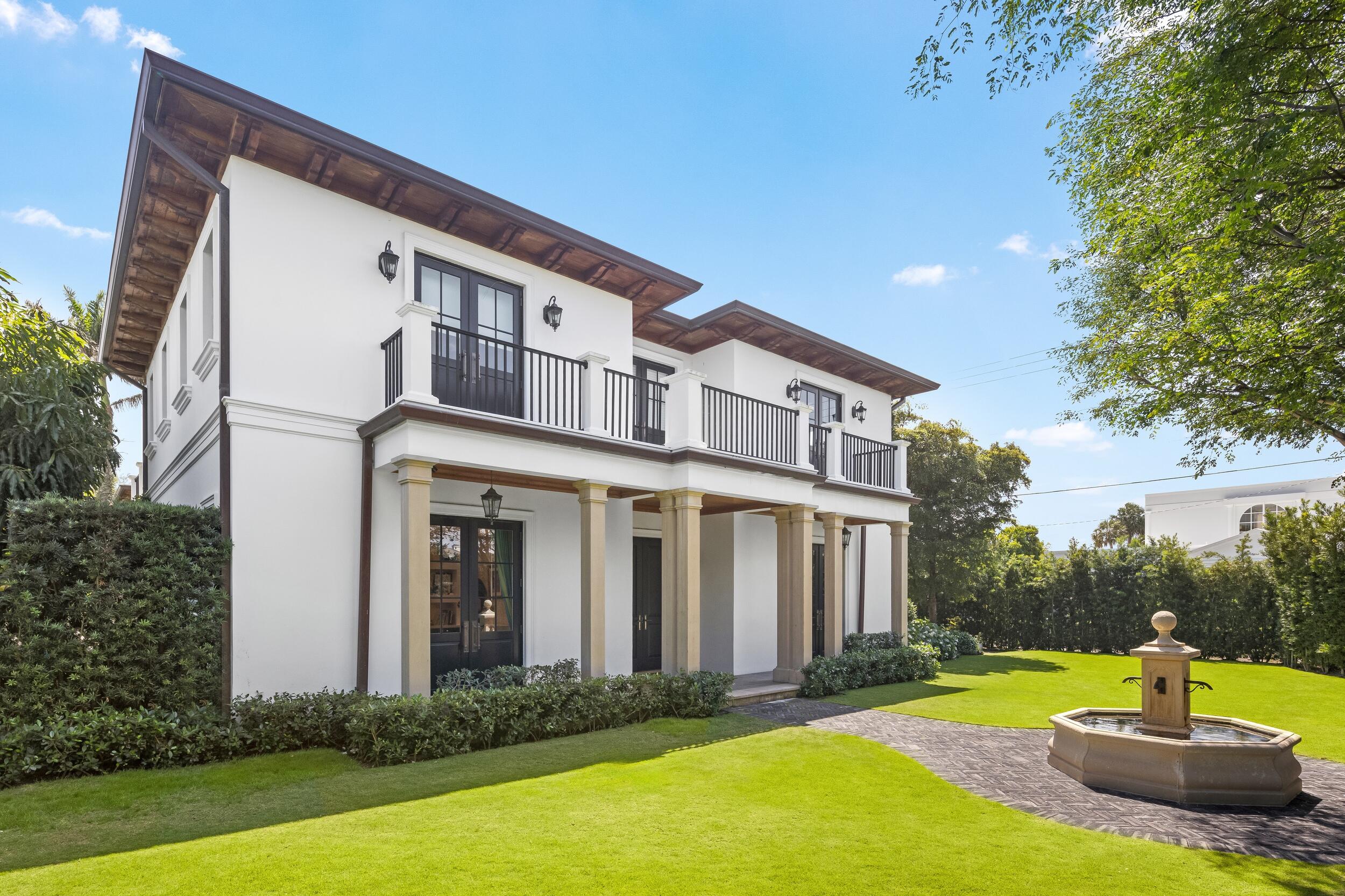 1053 N Lake Palm Beach, FL 33480