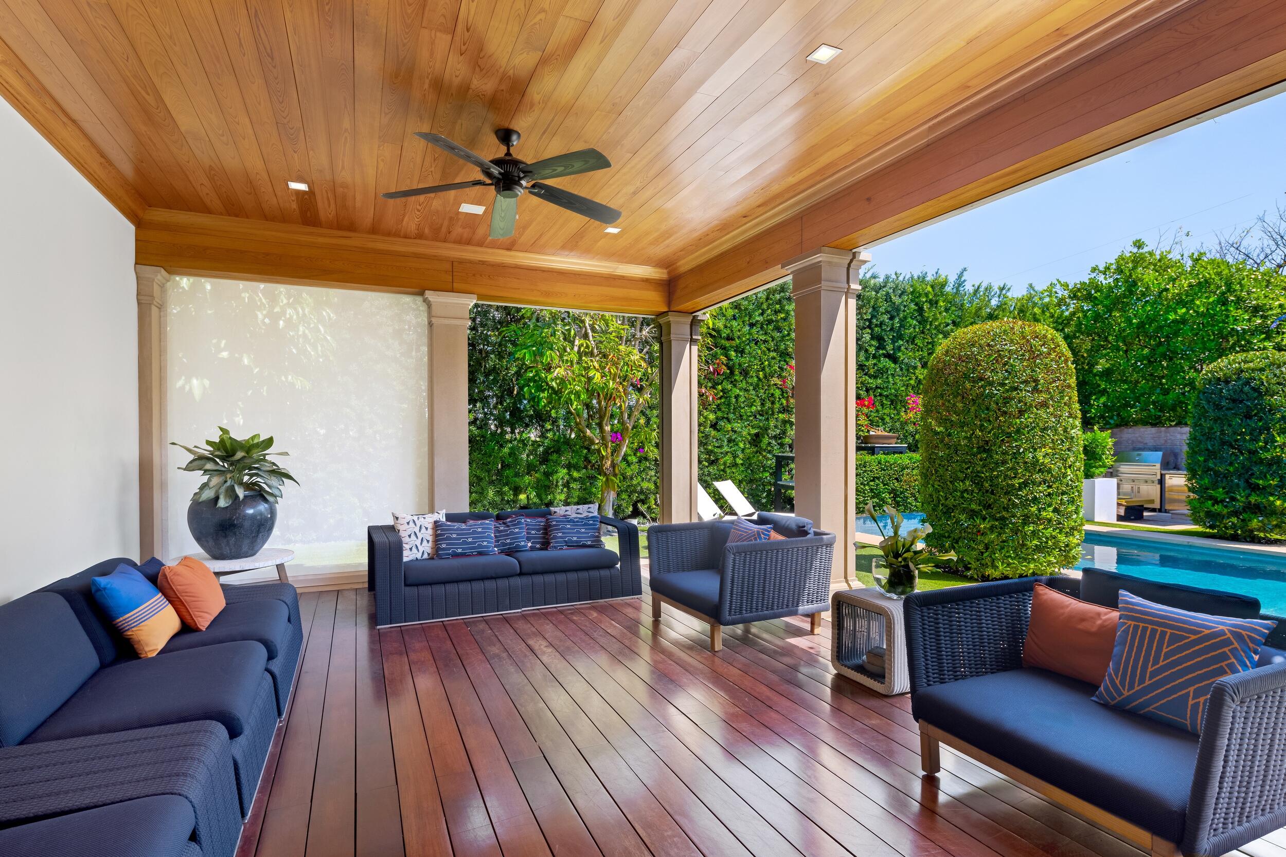 1053 N Lake Palm Beach, FL 33480